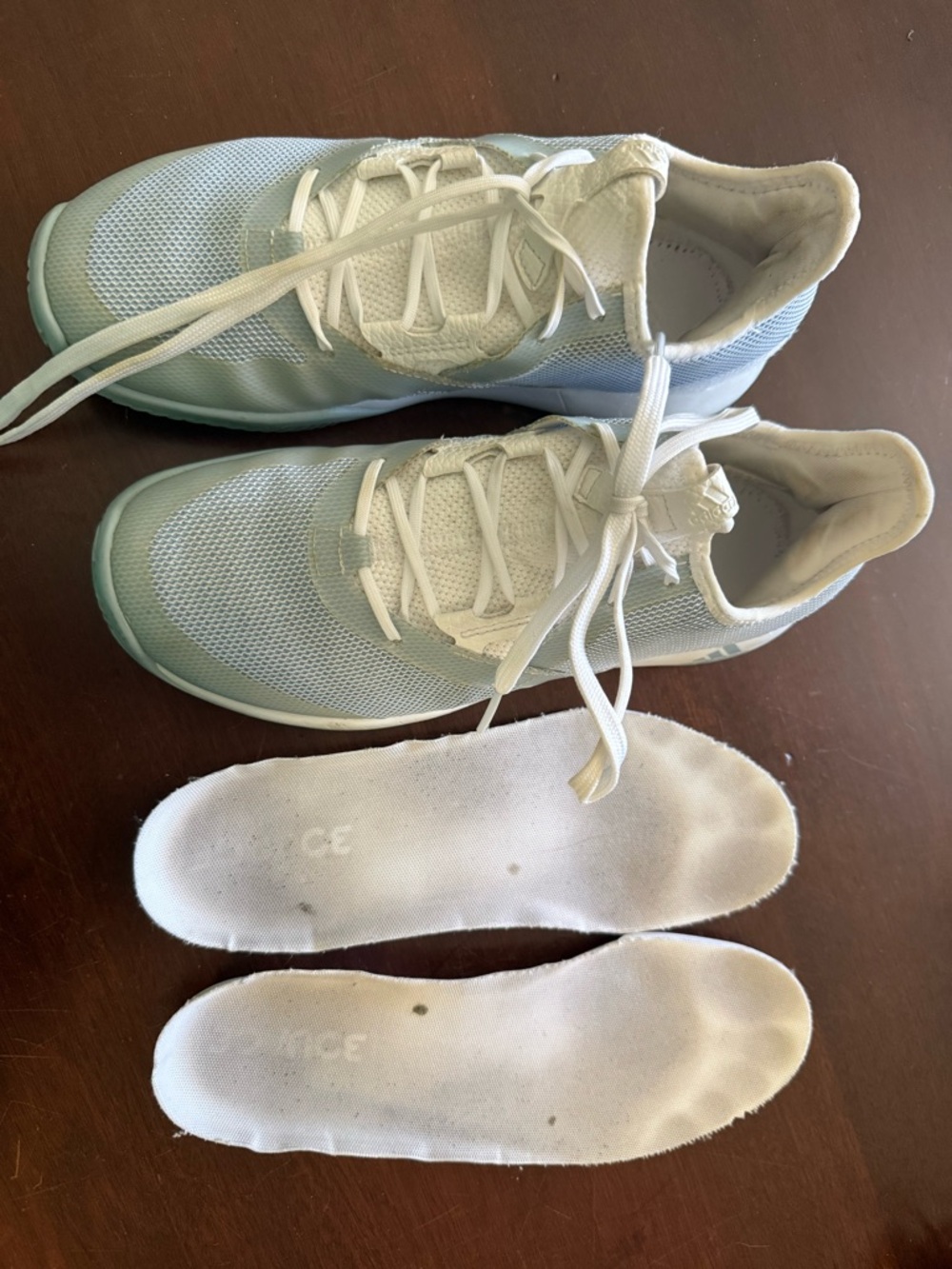 adidas Bounce Tennis shoes